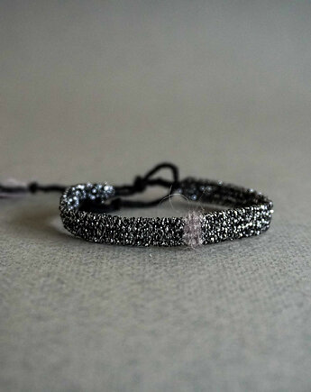 Minimalistyczna bransoletka na sznurku z błyszczącą nicią- Silver & Black, Słońcem Tkane