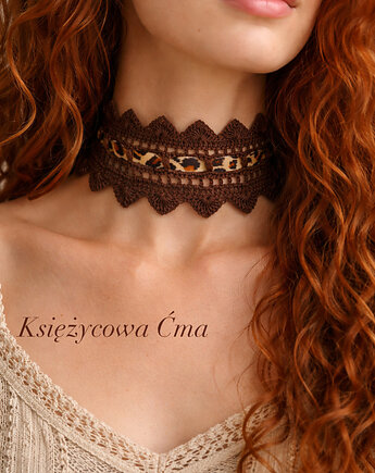 Czekoladowy brązowy koronkowy choker szydełkowy z pazurem