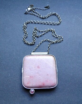 Wisior Rodonit & spinel