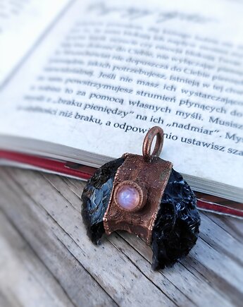 Wisior miedziany lunula obsydian moonstone VI