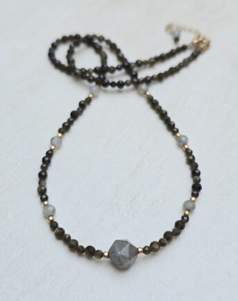 Delikatny Naszyjnik z Oliwinem i Labradorytem, ILEA