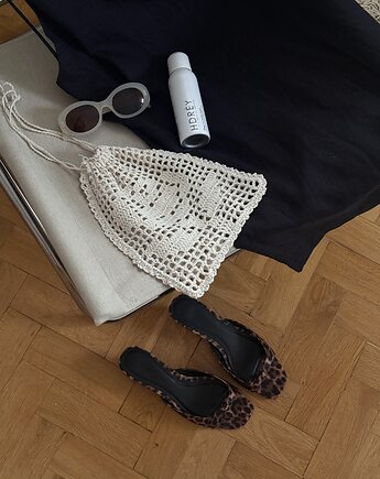 Rose crochet summer pouch