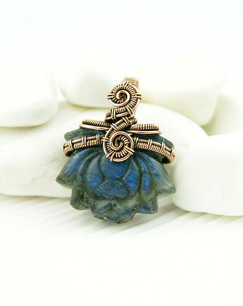 Lotos wisiorek wire wrapping z labradorytem