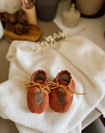 Niechodki Wrotycz 3-6M, Maniunie hafty