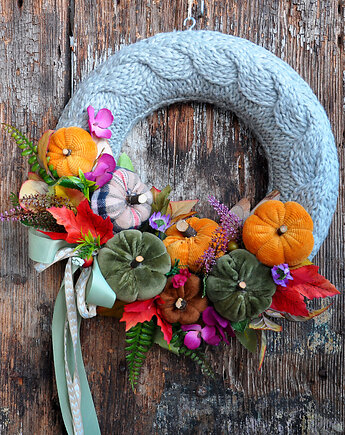 Jesienny wianek w sweterku, mamuta