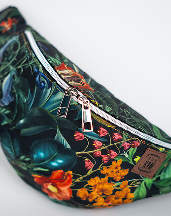 Czarna nerka damska saszetka biodrowa sportowa ZACZAROWANA ŁĄKA, Co Tu Się Kroi