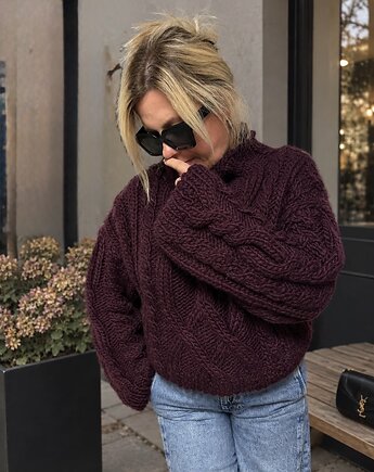 Sweter z warkoczami