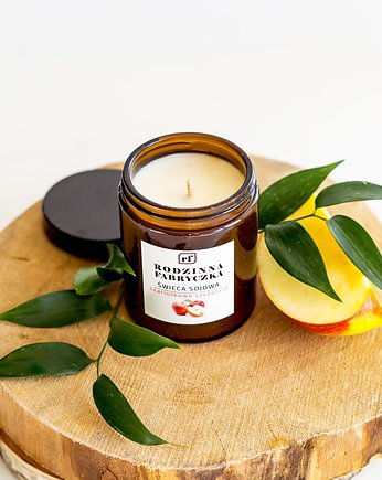 Świeca sojowa szarlotkowe szczęście, Rodzinna fabryczka