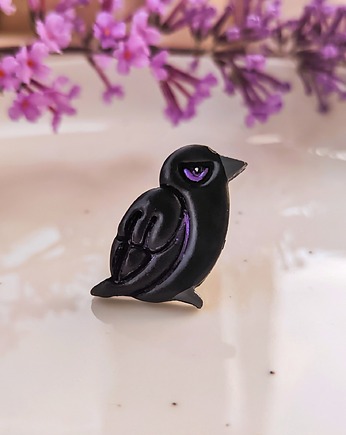 Pin przypinka z krukiem, wroną broszka z wizerunkiem kruka, wrony, boho