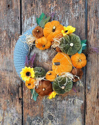 Jesienny wianek w sweterku, mamuta