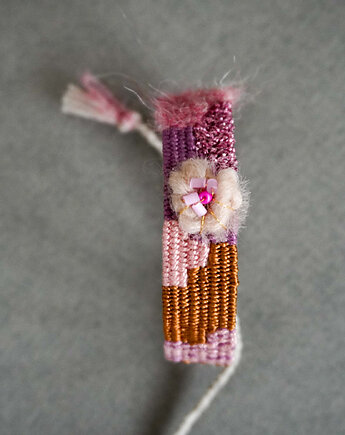 Bransoletka tkana w stylu rustykalnym z kwiatem, Słońcem Tkane