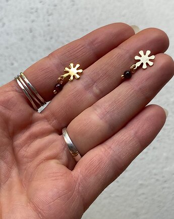 Kolczyki kwiatki z kamieniem granatu, FORMIARZ