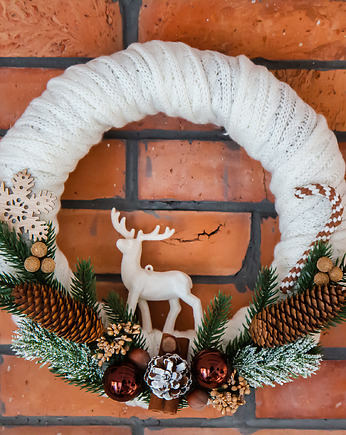 Wianek świąteczny w sweterku, miaukramy