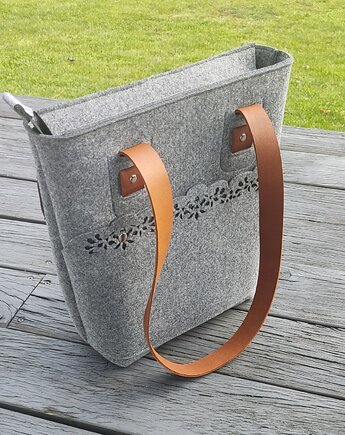 Torba filcowa z drobnym ażurem - szara - skóra z RECYKLINGU