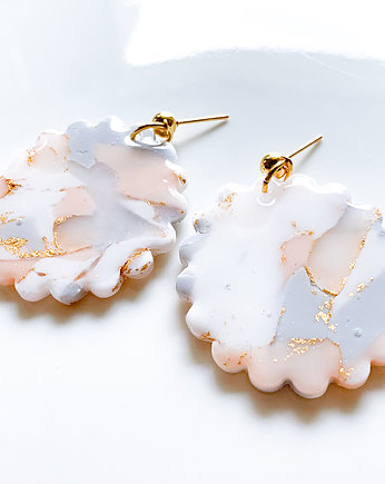 Marmurkowa stokrotka, Kamila Woronowicz