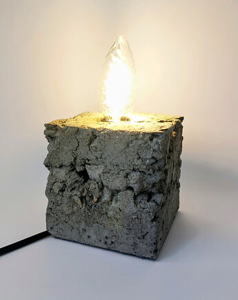 Betonowa lampa w stylu loft