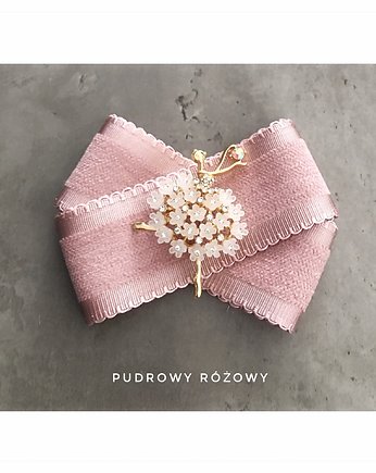 Broszka z Baletnicą z kwiatków NOWOŚĆ 1 szt