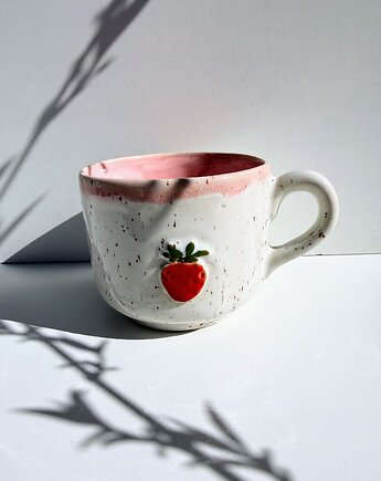 Kubek ceramiczny truskawka