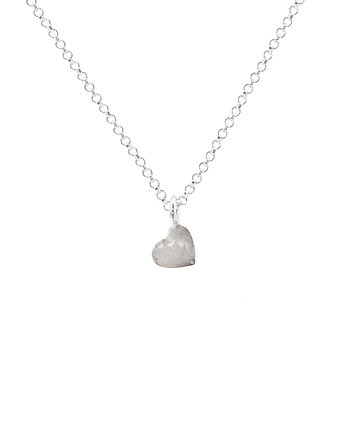 LANE LITTLE HEART / recycled silver earrings