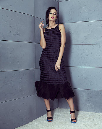 Czarna suknia wieczorowa Black Book