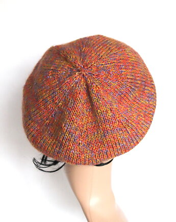 Andzia - beret zrobiony na drutach