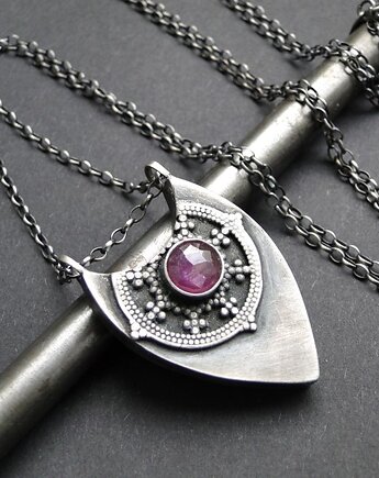 Wisior Amulet z szafirem
