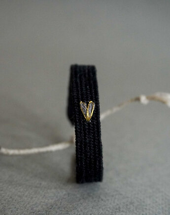 Czarna bransoletka z haftowanym serduszkiem, wiązna, Słońcem Tkane