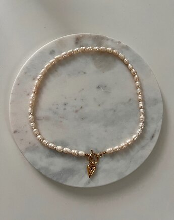 Handmade naszyjnik z naturalnych pereł z serduszkiem
