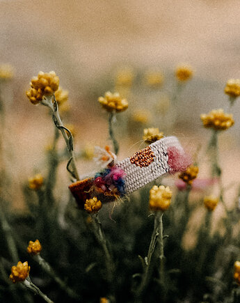 Ręcznie tkana bransoletka z kwiatuszkiem, Słońcem Tkane