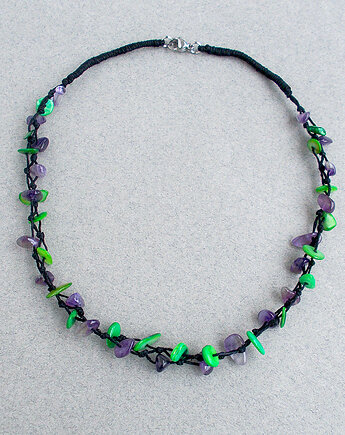 Zielone iskierki Naszyjnik na czarnym lnie, galeria nuit