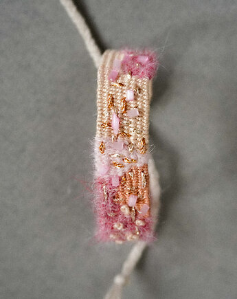 Włóczkowa bransoletka handmade z koralikami, wiązana na sznurku, Słońcem Tkane