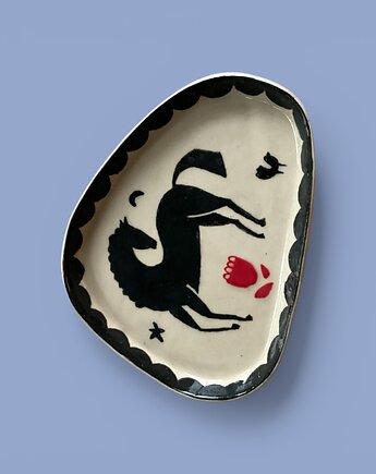 Ręcznie wykonany talerz ceramiczny z koniem 19