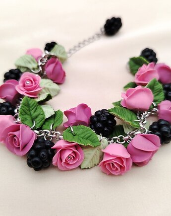 Bransoletka kwiaty różowe róże jeżyny Cernit handmade romantyczna