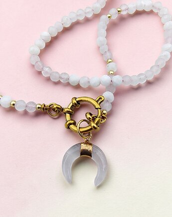 Naszyjnik choker z różowym kwarcem lunula kobiecy symbol