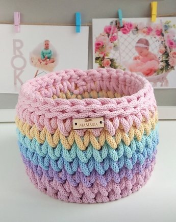 Pastelowy tęczowy koszyk pojemnik pudełko osłonka tęcza organizer