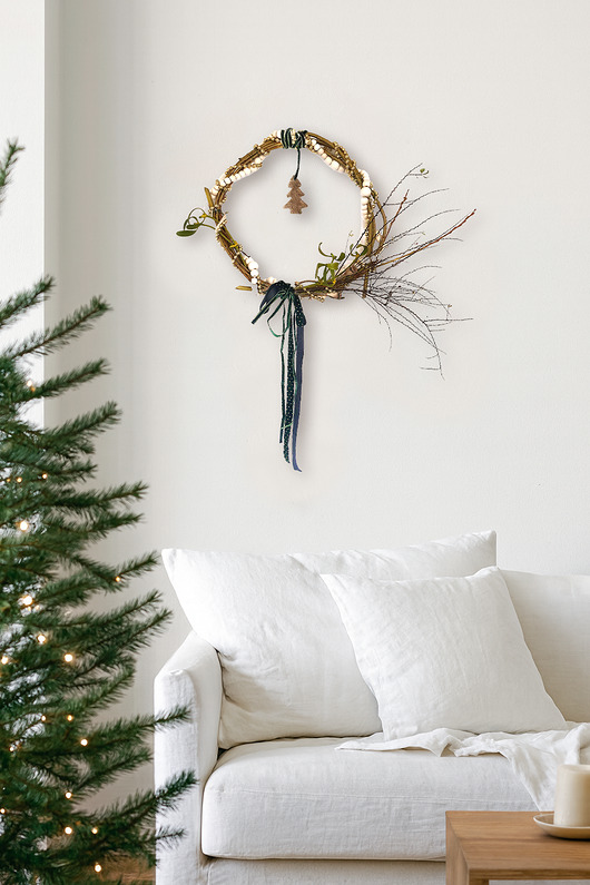 wianki bożonarodzeniowe Wianek z koralami