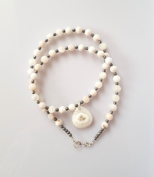 korale Naszyjnik z Kwarcem Solarnym i Kamieniem Księżycowym