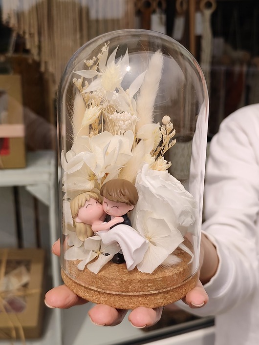 dodatki - różne Wieczna róża prezent na ślub rocznicę dla pary młodej rodziców