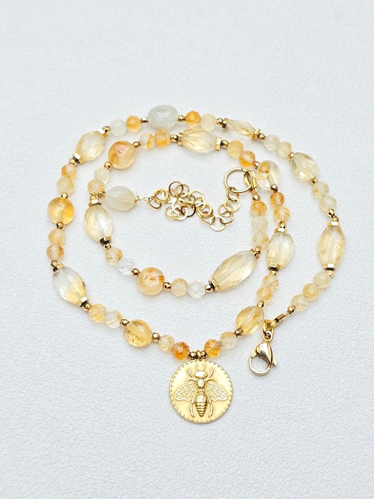 złote naszyjniki Naszyjnik Pszczółka